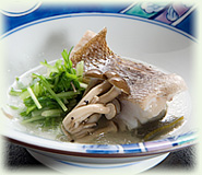 夏のお料理は、四季折々の旬の食材をふんだんに使っています